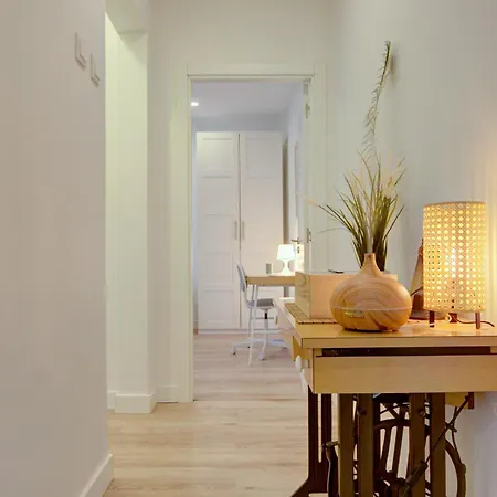 아파트 Casa Graziela, Jardim Privado E Totalmente Equipada Facil Acesso A Transportes