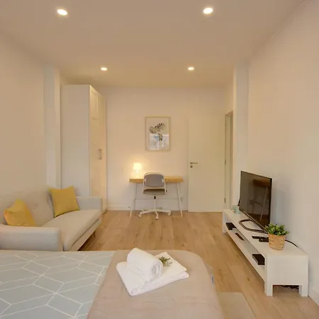 Casa Graziela, Jardim Privado E Totalmente Equipada Fácil Acesso A Transportes *